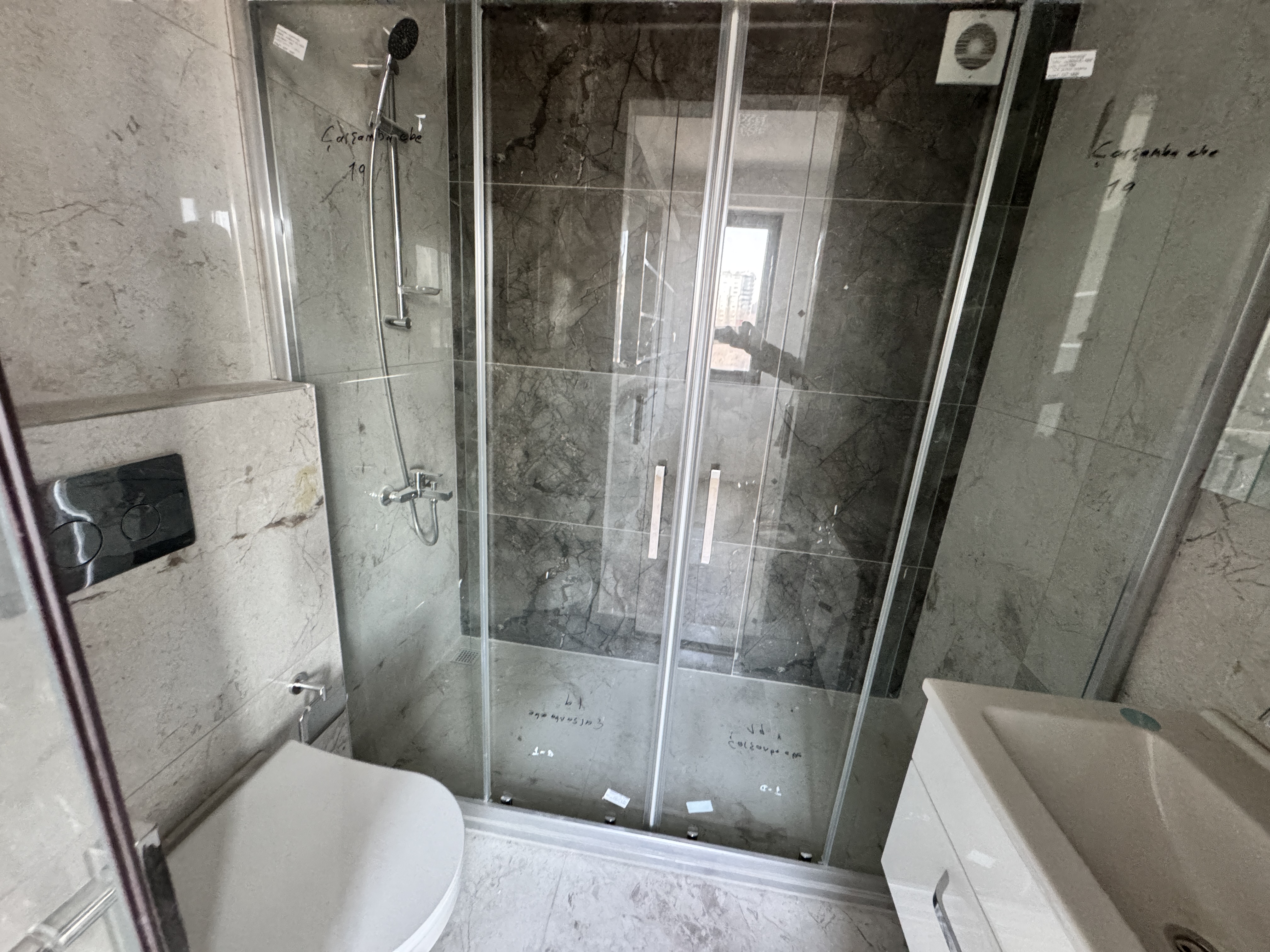 CANİK TÖRE TOWERS'TA ULTRA LÜX 3+1 245 METREKARE DAİRE